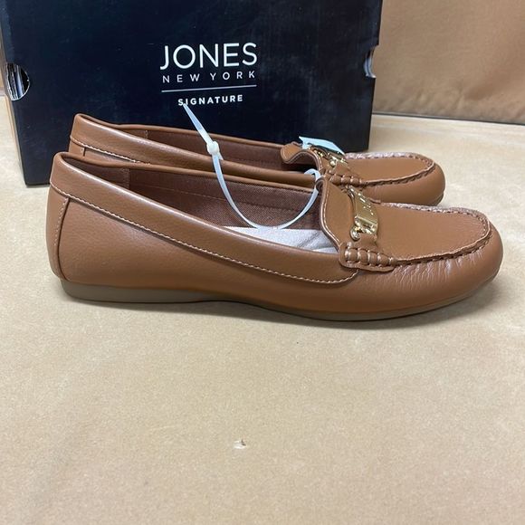 Jones New York signature Loafers - Picture 3 of 6